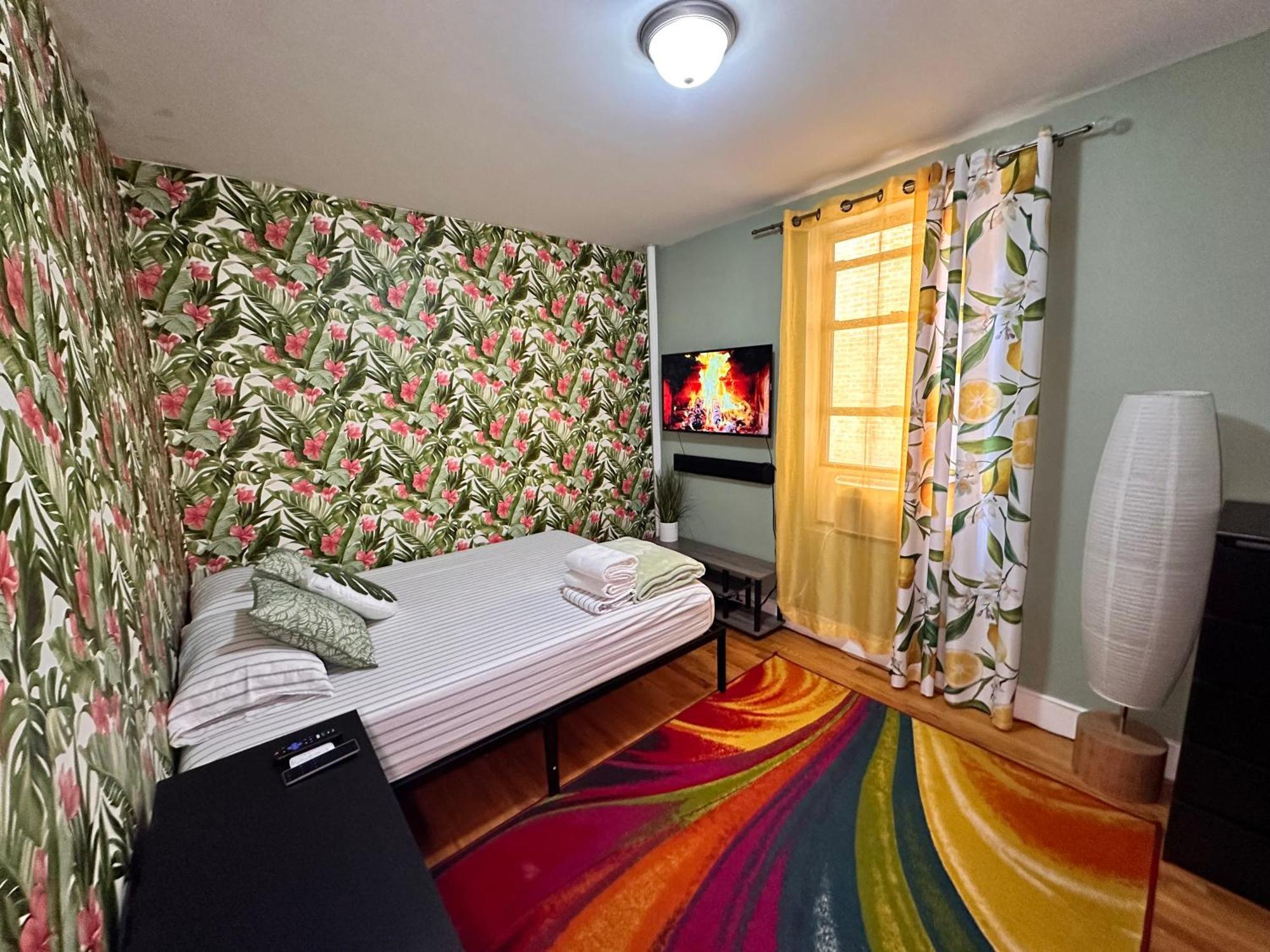 Tropical Comfort Room In Harlem Cozy Stay With Snacks & Style 纽约 外观 照片